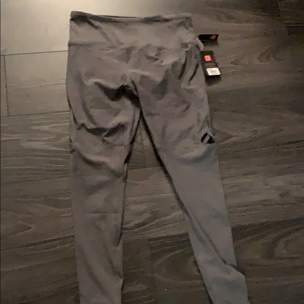 RBX FULL LENGTH LEGGINGS. NWT + free gift.